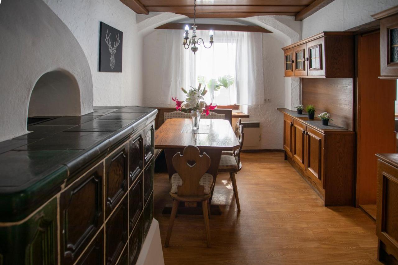 Traditional Old Town Apartment Хал ин Тирол Екстериор снимка